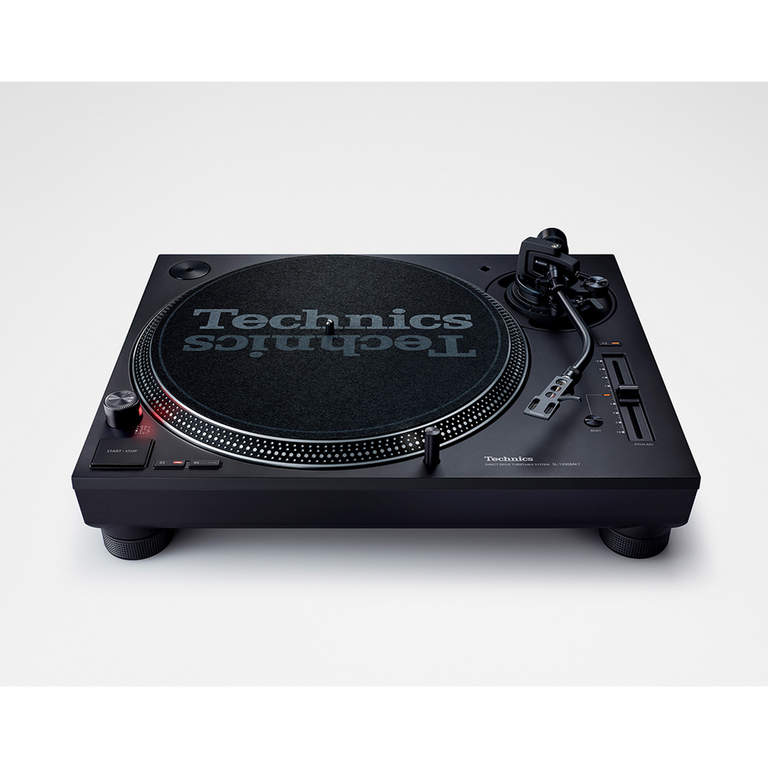 Technics SL-1200MK7 Professional Direct-Drive DJ Turntable