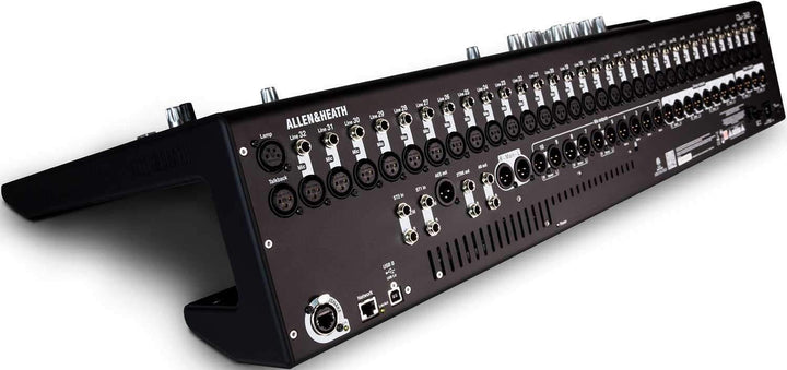 Allen & Heath Chrome 32-Ch Digital Mixer AH-QU-32C