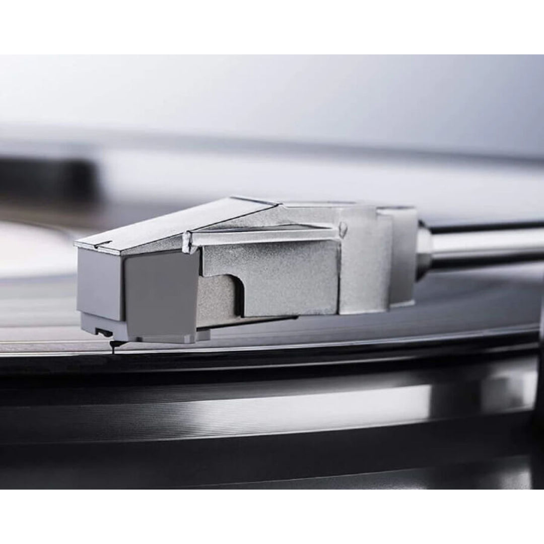 Denon DP-29F - Belt-Drive Turntable